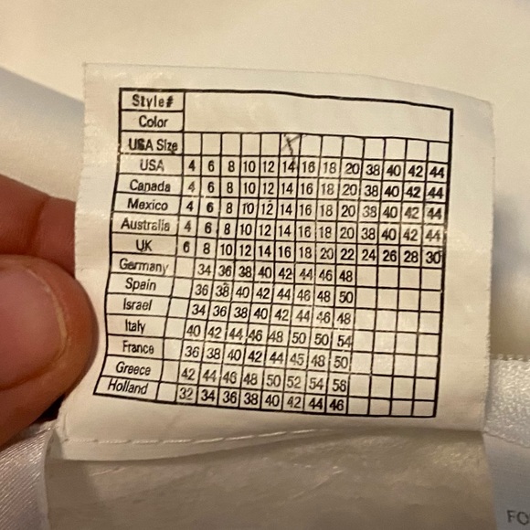 Mon Cheri Wedding dress size 14 - Picture 16 of 16